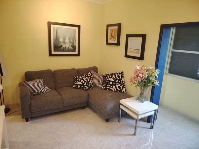 2 soveværelse Lejlighed til salg i Escaleritas, Las Palmas de Gran Canaria - € 149.700 (Ref: 8682038)