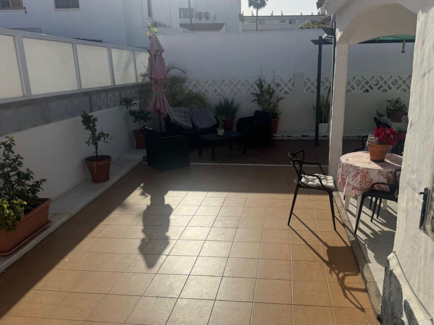 2 bedroom Townhouse for sale in Playa del Ingles with pool garage - € 440,000 (Ref: 8854403)