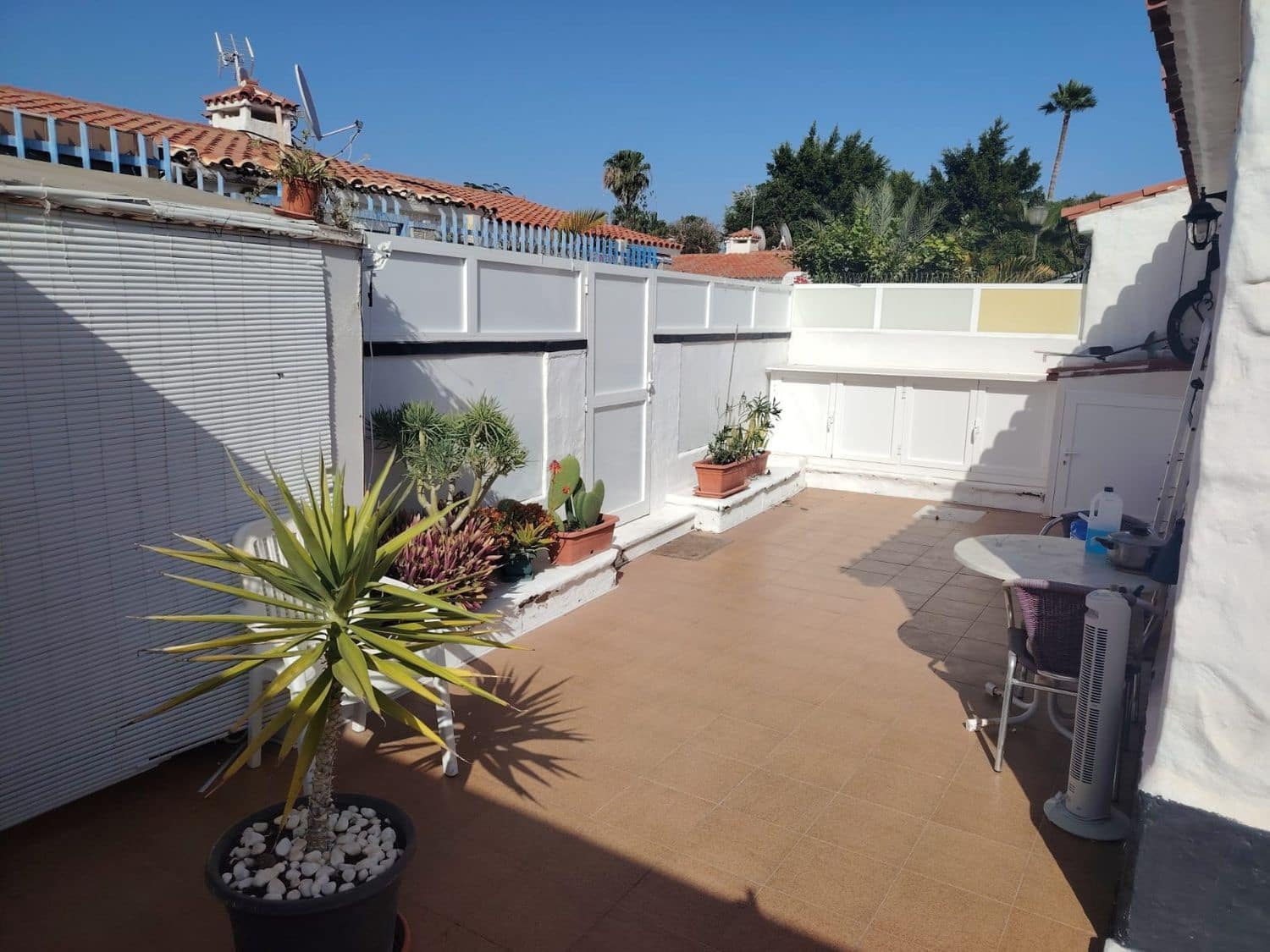 2 bedroom Townhouse for sale in Playa del Ingles with pool garage - € 440,000 (Ref: 8854403)