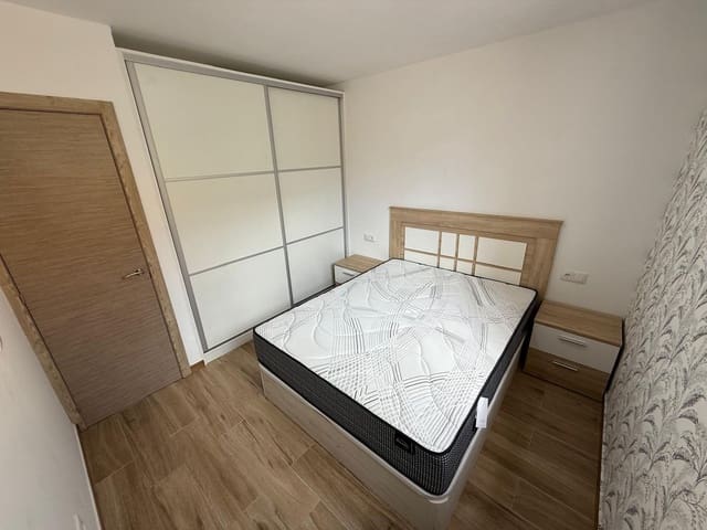 3 Zimmer Apartment zu verkaufen in San Bartolomé de Tirajana mit Garage - 275.000 € (Ref: 8883946)