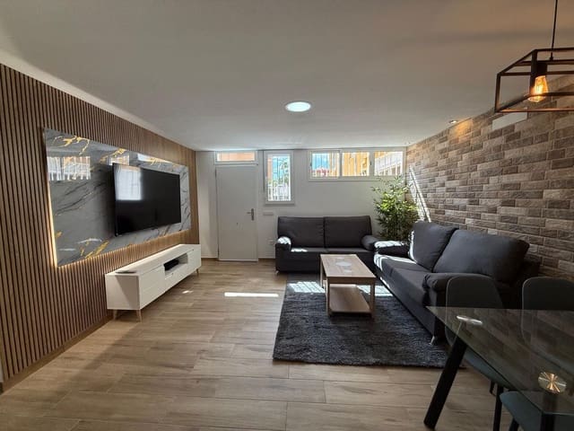 3 Zimmer Apartment zu verkaufen in San Bartolomé de Tirajana mit Garage - 275.000 € (Ref: 8883946)