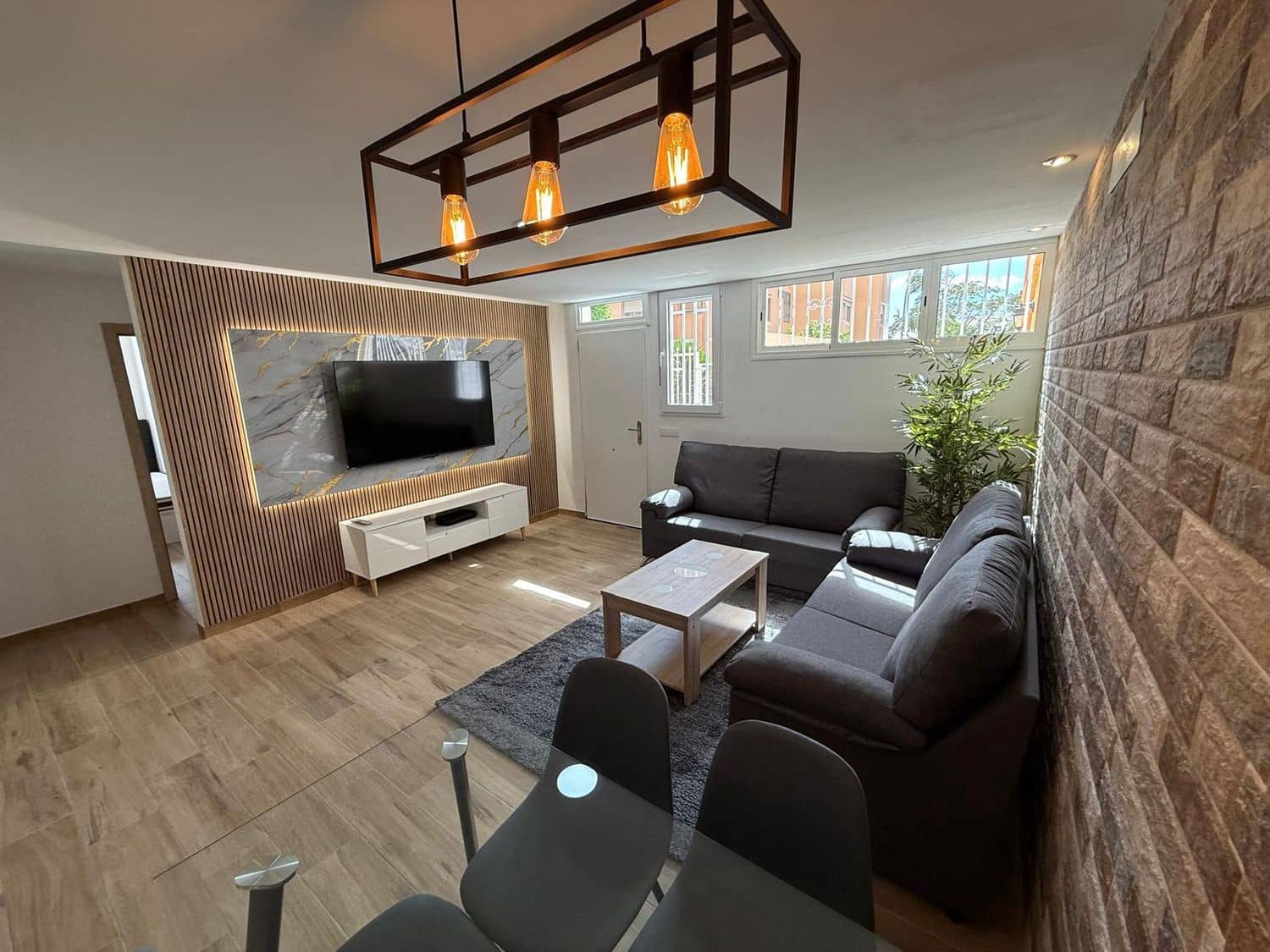 3 Zimmer Apartment zu verkaufen in San Bartolome de Tirajana mit Garage - 275.000 € (Ref: 8883946)