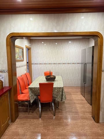 6 bedroom Townhouse for sale in Tamaraceite, Las Palmas de Gran Canaria with garage - € 1,130,000 (Ref: 8885788)