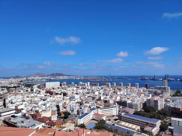 Grunde uden byggetilladelser til salg i Schamann - Rehoyas, Las Palmas de Gran Canaria - € 550.000 (Ref: 9127987)