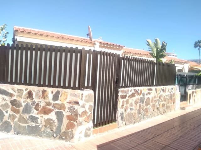 1 bedroom Townhouse for sale in Playa del Inglés, San Bartolomé de Tirajana with pool - € 370,000 (Ref: 9133944)