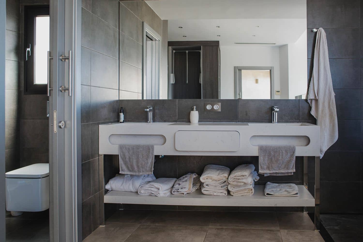 4 soveværelse Villa til leje i San Bartolome de Tirajana med swimmingpool garage - € 6.000 (Ref: 9193397)