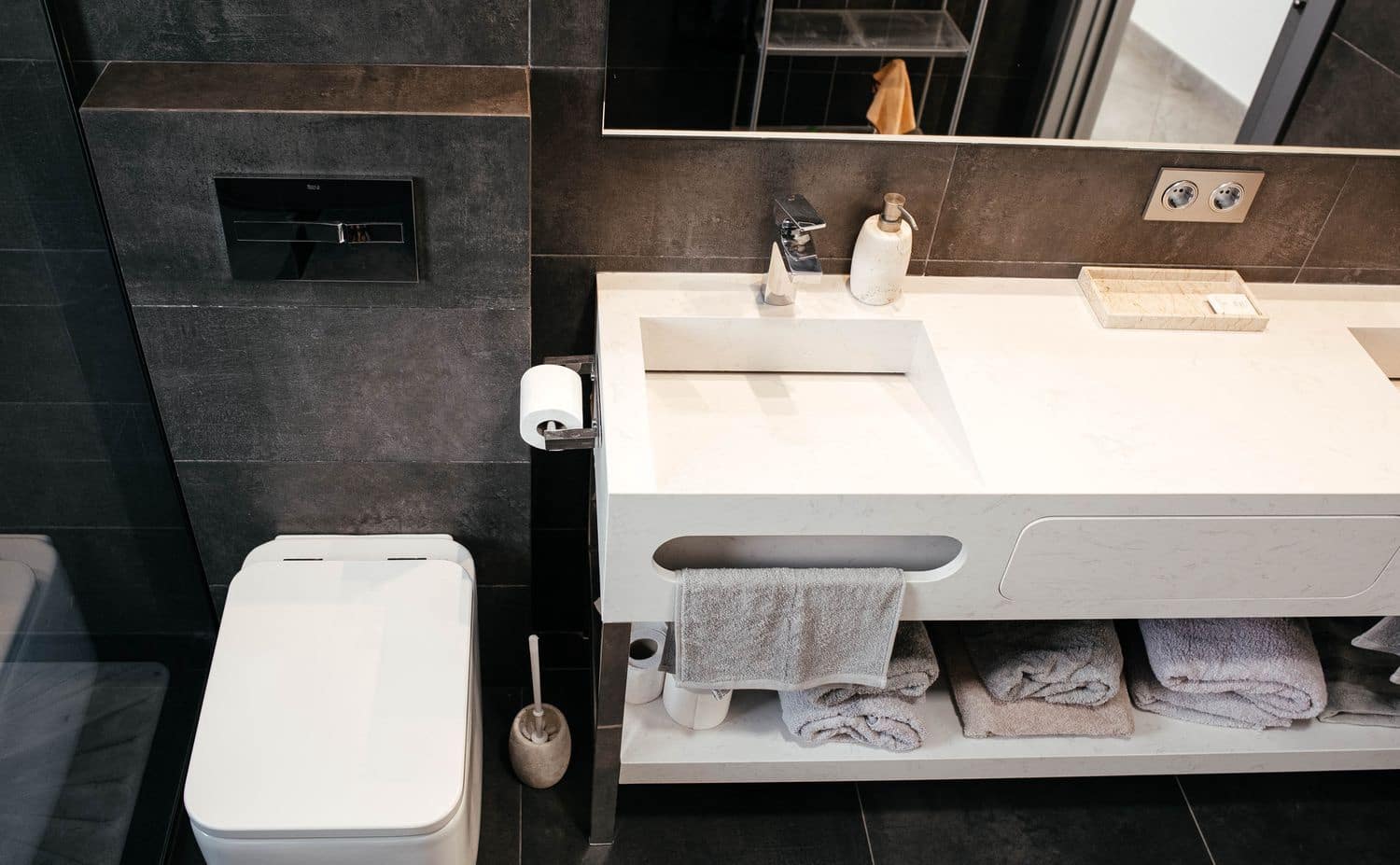 4 soveværelse Villa til leje i San Bartolome de Tirajana med swimmingpool garage - € 6.000 (Ref: 9193397)