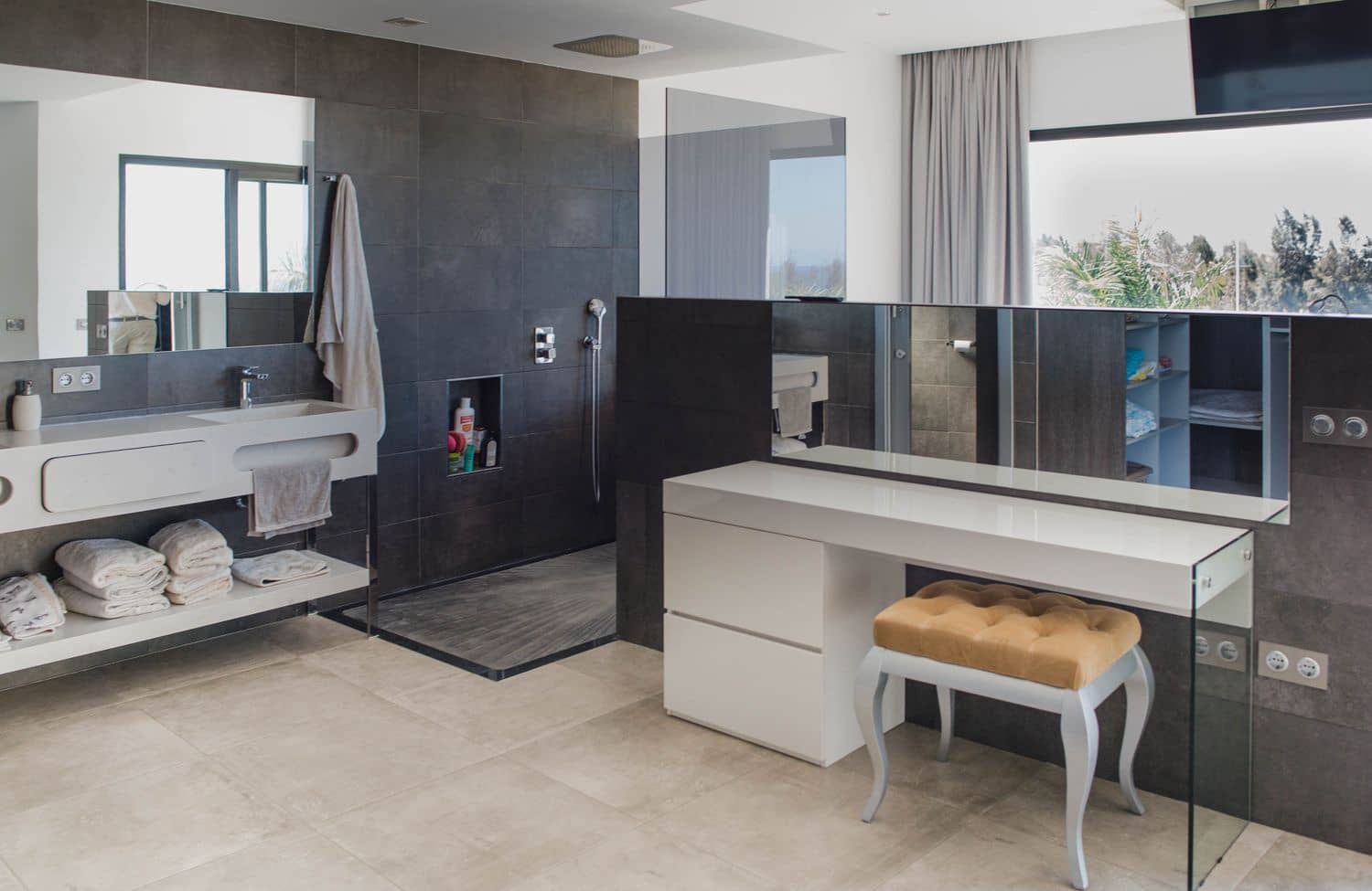 4 soveværelse Villa til leje i San Bartolome de Tirajana med swimmingpool garage - € 6.000 (Ref: 9193397)