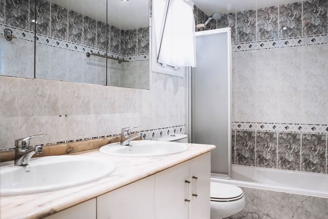 5 slaapkamer Huis te koop in San Bartolomé de Tirajana met zwembad garage - € 870.000 (Ref: 9204169)