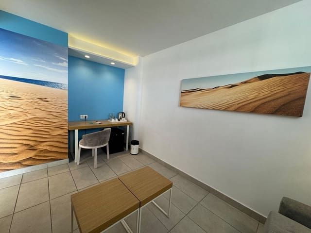 1 soverom Leilighet til salgs i Playa del Inglés, San Bartolomé de Tirajana med svømmebasseng garasje - € 184 700 (Ref: 9251740)