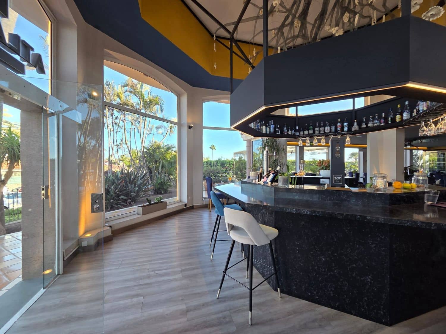 Restaurant/Bar for rent in Playa del Ingles - € 4,000 (Ref: 9291006)