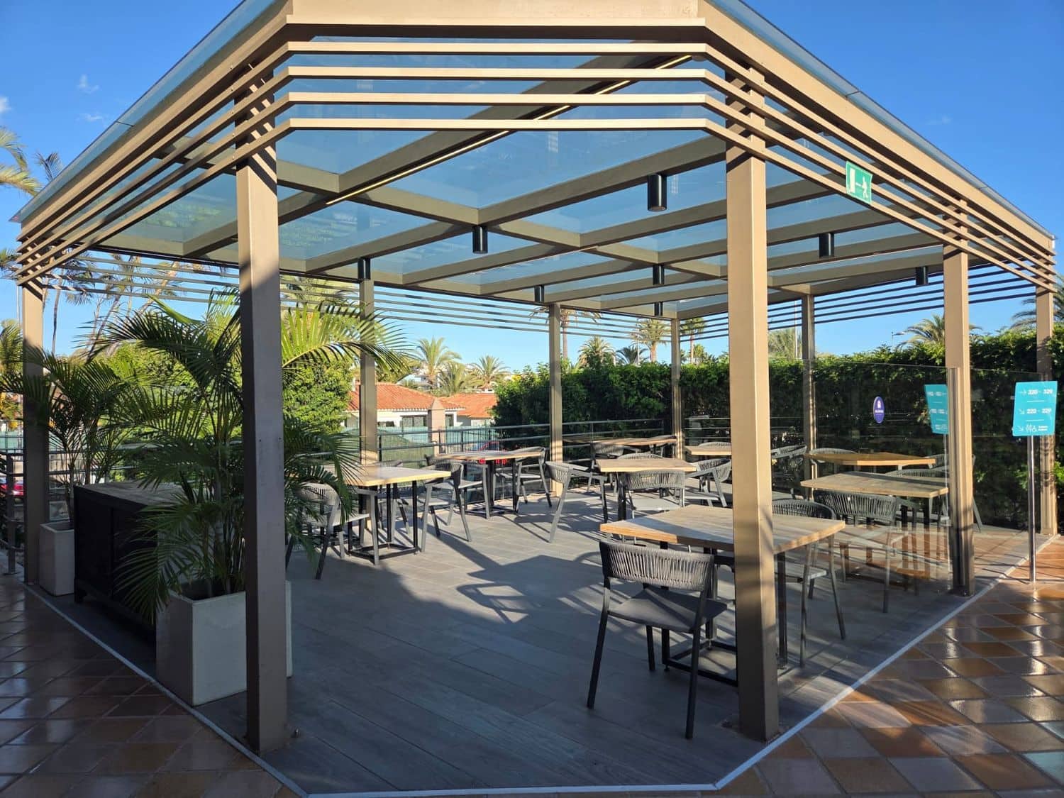 Restaurant/Bar for rent in Playa del Ingles - € 4,000 (Ref: 9291006)