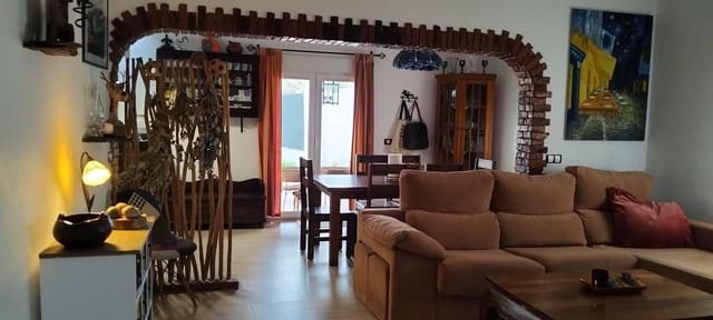 5 soverom Finca/Herregård til salgs i Santa Brígida med garasje - € 475 000 (Ref: 9415494)