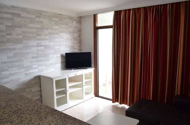 1 soverom Leilighet til salgs i Playa del Inglés, San Bartolomé de Tirajana med svømmebasseng garasje - € 220 000 (Ref: 9419094)