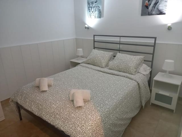 Casa de 3 habitaciones en Las Palmas de Gran Canaria en venta con piscina garaje - 389.000 € (Ref: 9465230)