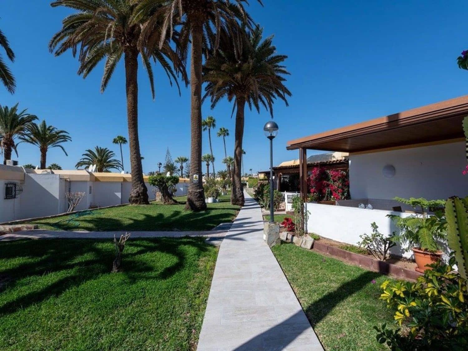 3 Zimmer Haus zu verkaufen in Playa del Ingles mit Pool Garage - 380.000 € (Ref: 9465230)