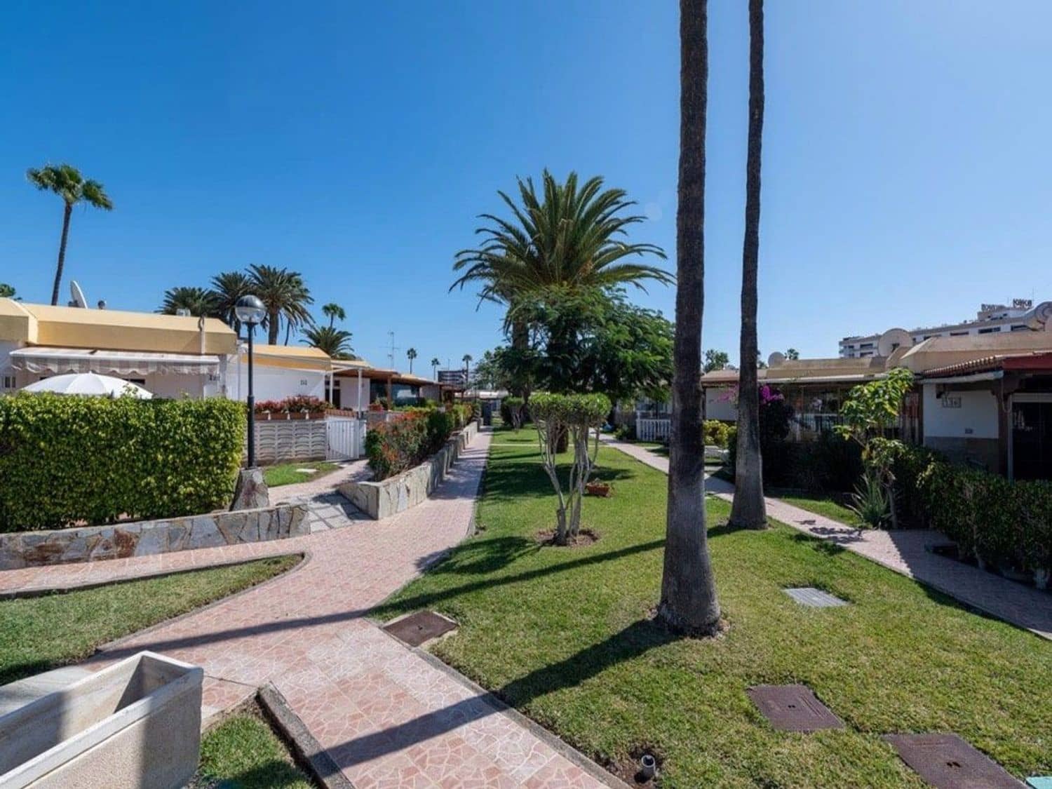 3 Zimmer Haus zu verkaufen in Playa del Ingles mit Pool Garage - 380.000 € (Ref: 9465230)