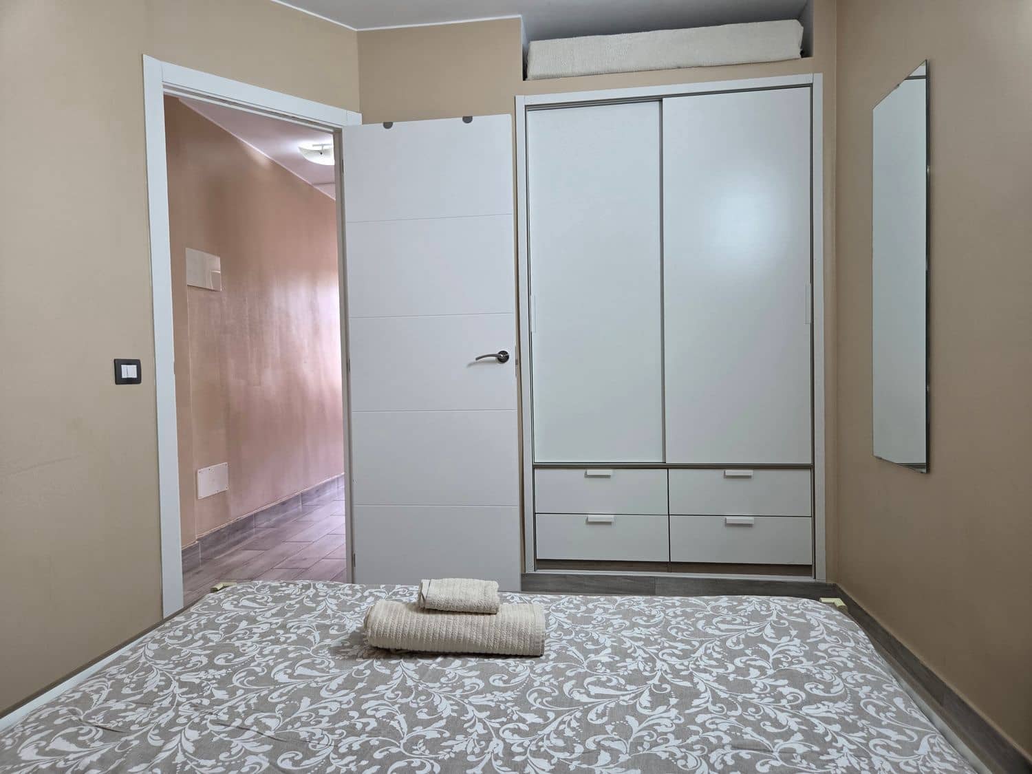 1 bedroom Apartment for sale in Playa del Ingles with pool garage - € 220,000 (Ref: 9498084)