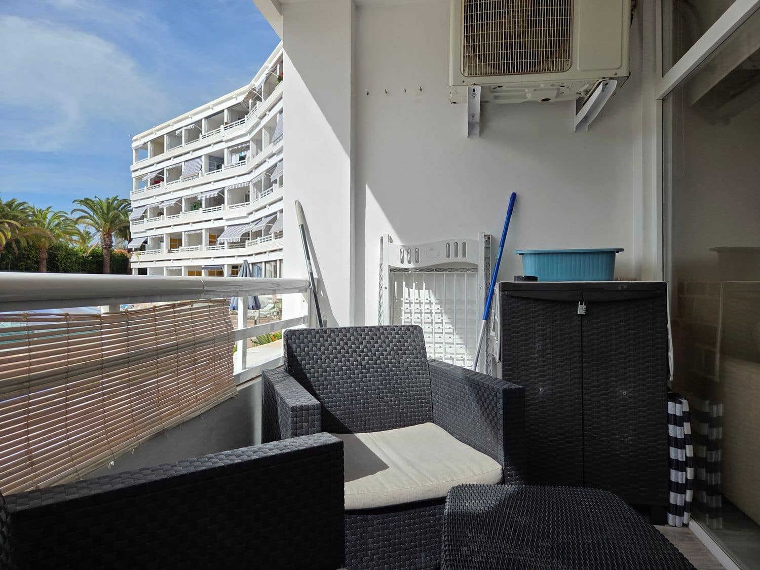 1 bedroom Apartment for sale in Playa del Ingles with pool garage - € 220,000 (Ref: 9498084)