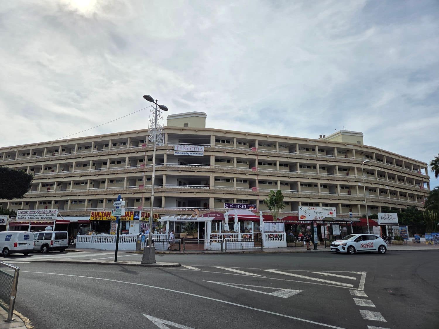 1 bedroom Apartment for sale in Playa del Ingles with pool garage - € 220,000 (Ref: 9498084)