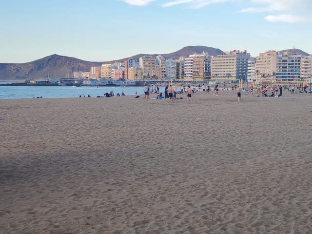 Apartamento de 1 habitación en Santa Catalina - Canteras, Las Palmas de Gran Canaria en alquiler con garaje - 1.500 € (Ref: 9512110)