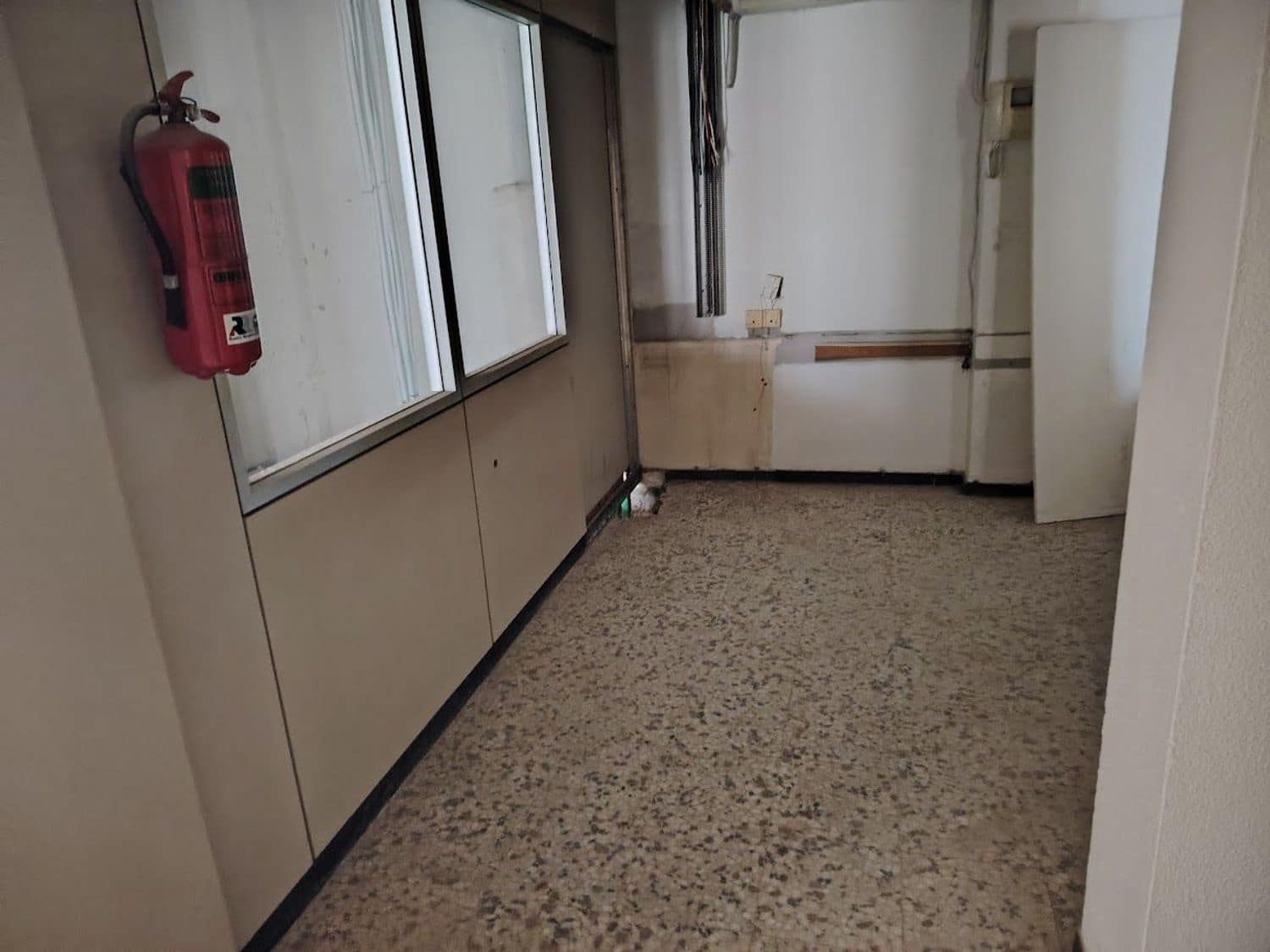 Kaupallinen myytävänä paikassa Santa Lucia de Tirajana - 550 000 € (Ref: 9575637)