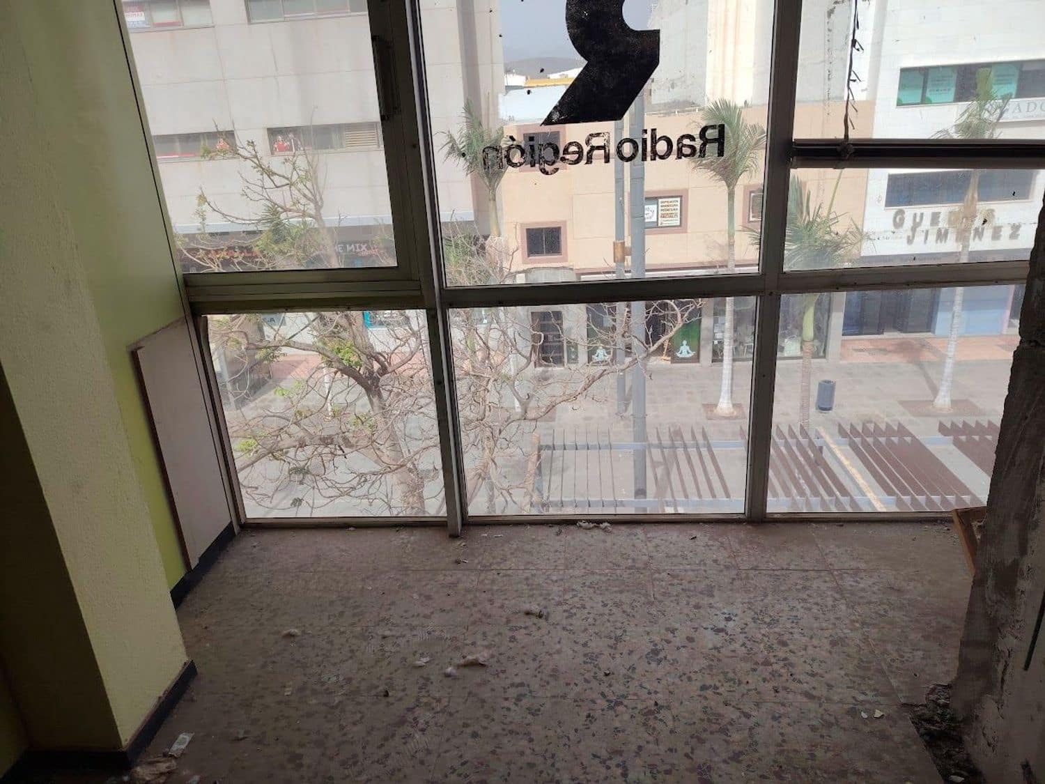 Kaupallinen myytävänä paikassa Santa Lucia de Tirajana - 550 000 € (Ref: 9575637)