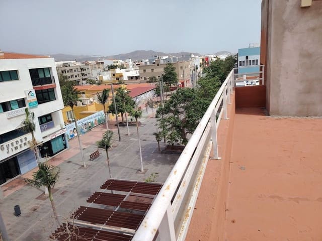 Local Commercial à vendre à Vecindario, Santa Lucía de Tirajana - 550 000 € (Ref: 9575637)