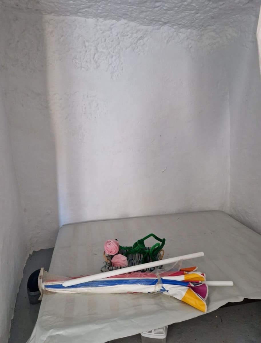 3 bedroom Finca/Country House for sale in Galdar with garage - € 69,500 (Ref: 9585411)