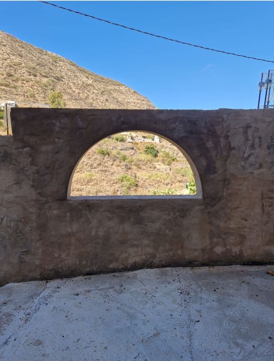 3 bedroom Finca/Country House for sale in Galdar with garage - € 69,500 (Ref: 9585411)