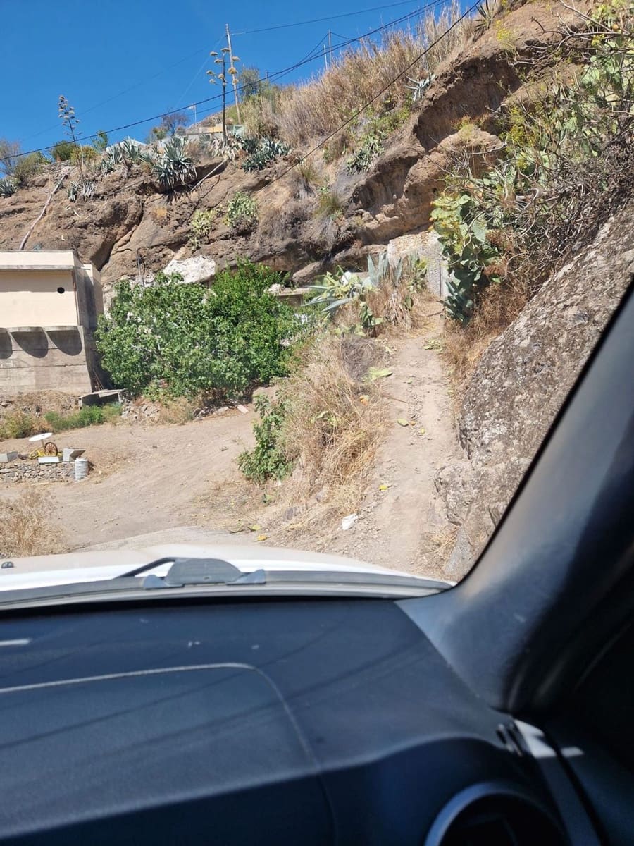 3 bedroom Finca/Country House for sale in Galdar with garage - € 69,500 (Ref: 9585411)