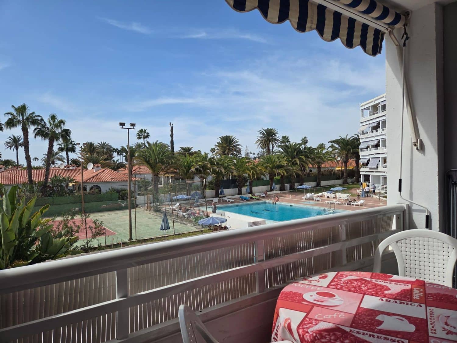 Apartamento de 1 habitación en Playa del Inglés en venta con piscina garaje - 220.000 € (Ref: 9655561)