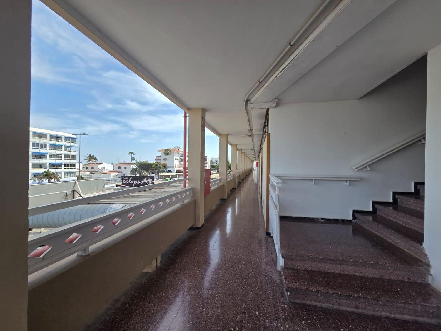 Apartamento de 1 habitación en Playa del Inglés en venta con piscina garaje - 220.000 € (Ref: 9655561)