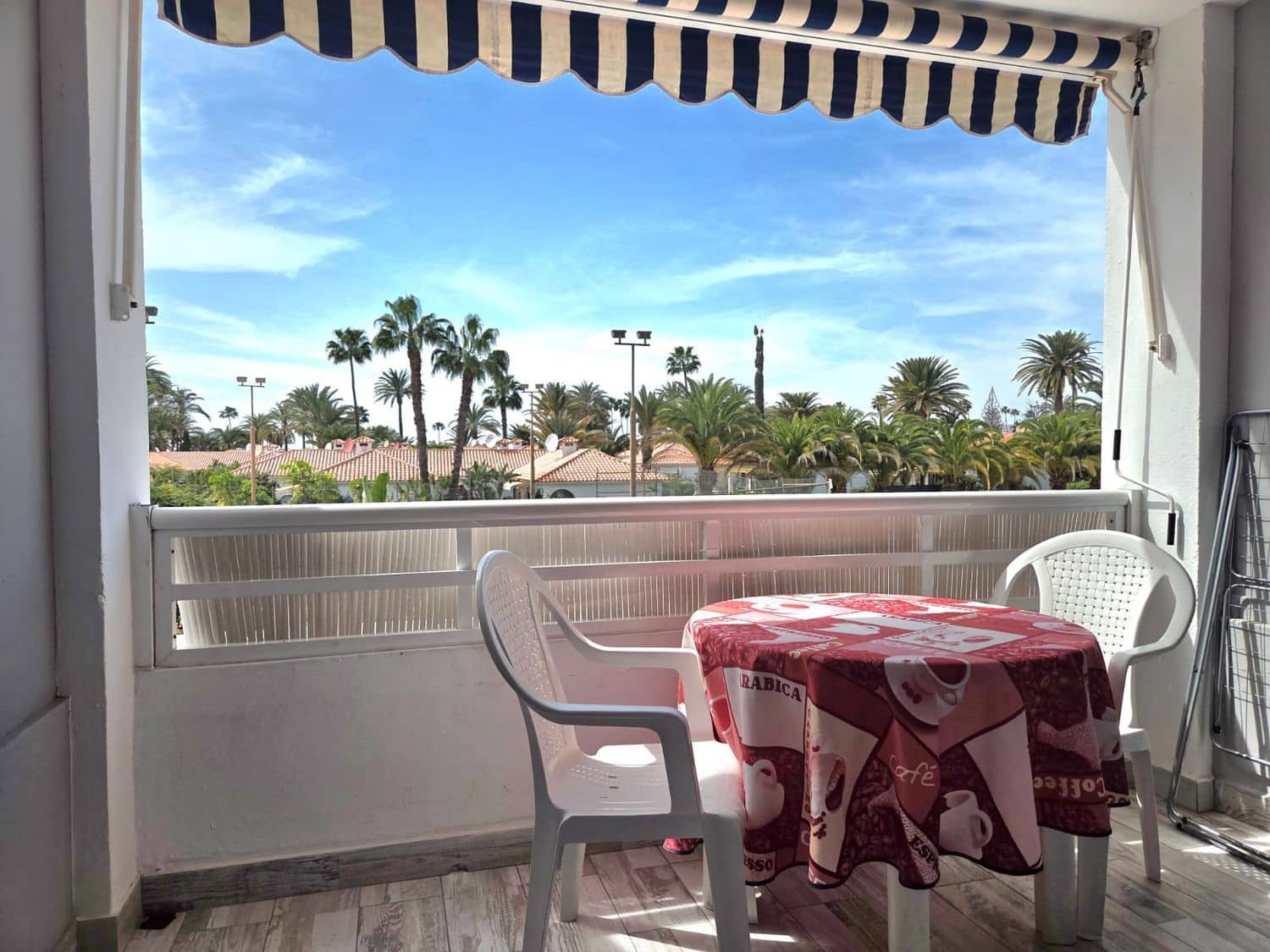 Apartamento de 1 habitación en Playa del Inglés en venta con piscina garaje - 220.000 € (Ref: 9655561)