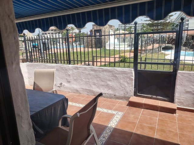 1 soveværelse Byhus til leje i Playa del Inglés, San Bartolomé de Tirajana med swimmingpool garage - € 1.300 (Ref: 9810930)