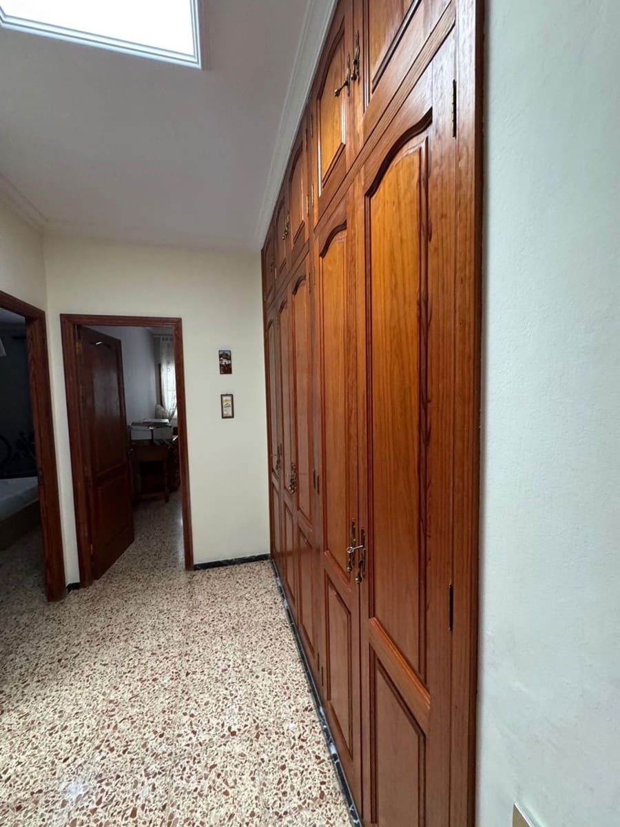 4 bedroom Finca/Country House for sale in Arucas with garage - € 385,000 (Ref: 9895632)