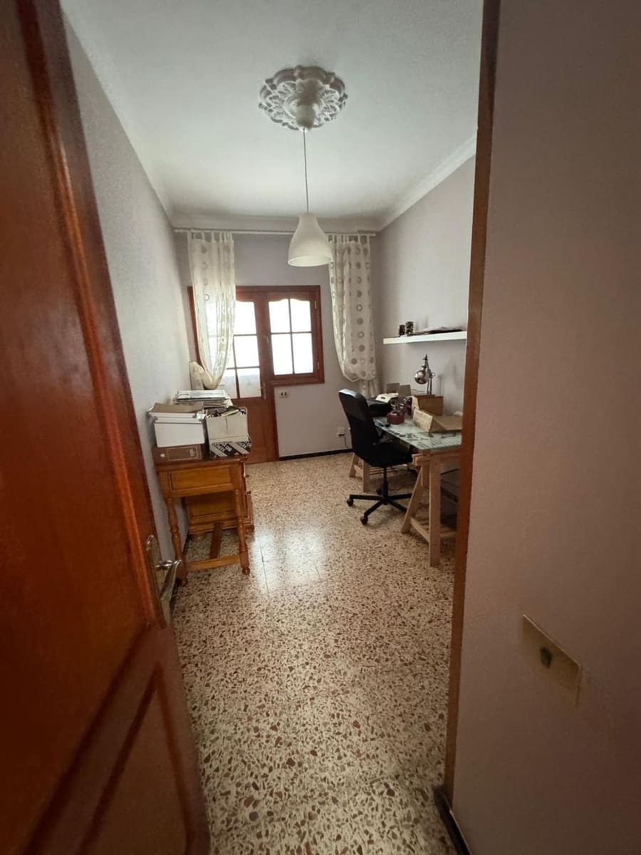 4 bedroom Finca/Country House for sale in Arucas with garage - € 385,000 (Ref: 9895632)