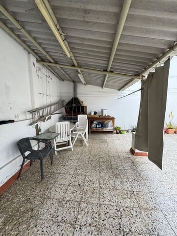 4 bedroom Finca/Country House for sale in Arucas - € 385,000 (Ref: 9895632)