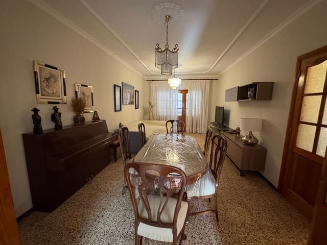 4 bedroom Finca/Country House for sale in Arucas - € 385,000 (Ref: 9895632)