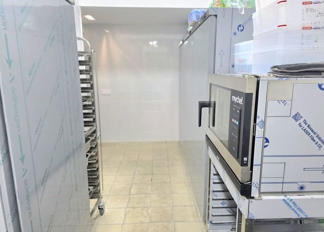 Kaupallinen vuokrattavana paikassa San Bartolomé de Tirajana - 2 700 € (Ref: 9909895)