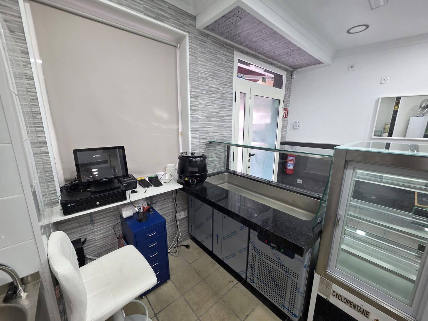 Kaupallinen vuokrattavana paikassa San Bartolome de Tirajana - 2 700 € (Ref: 9909895)