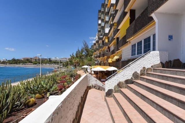 Apartament na sprzedaż w San Agustín, San Bartolomé de Tirajana z basenem garażem - 220 000 € (Ref: 9909896)