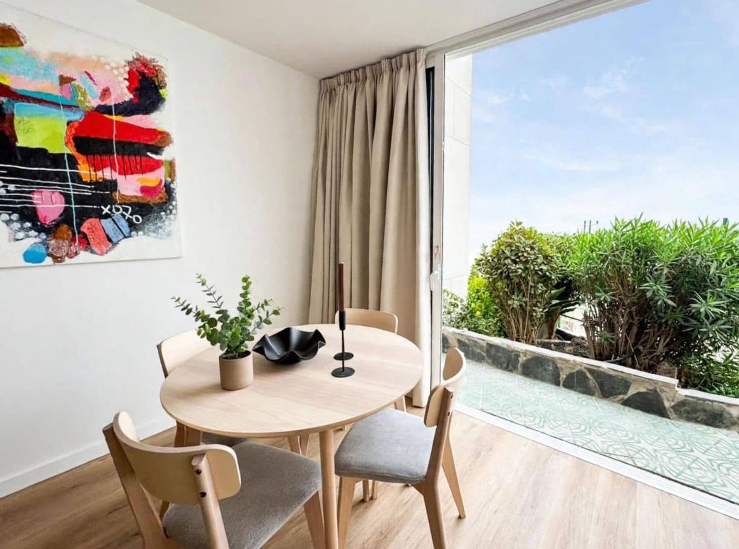 Apartment for sale in San Bartolome de Tirajana with pool garage - € 249,700 (Ref: 9953728)