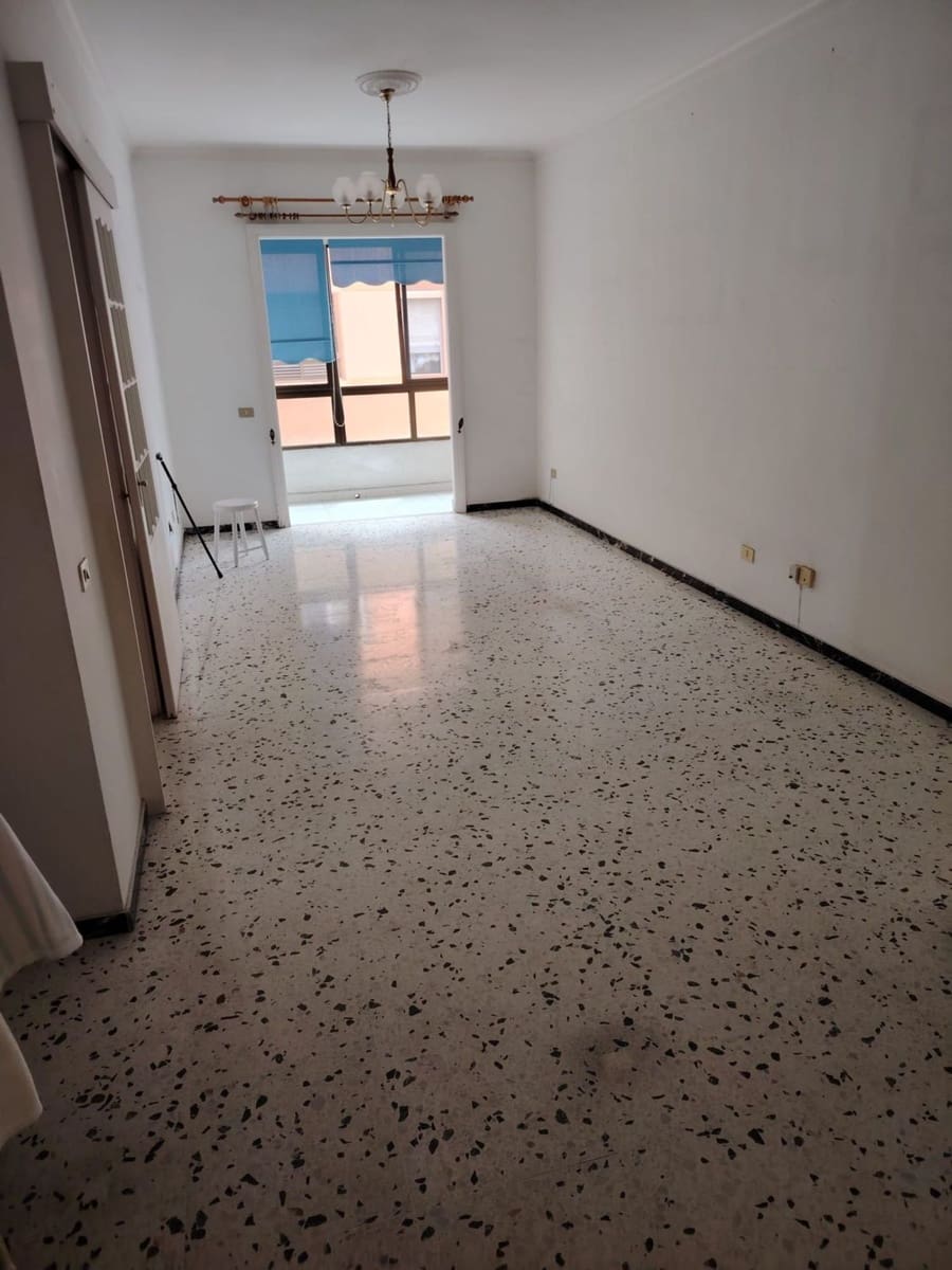 3 soverom Leilighet til salgs i Las Palmas de Gran Canaria med garasje - € 440 000 (Ref: 9969215)