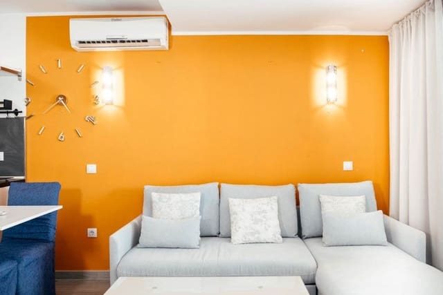 2 sypialnia Dom do wynajęcia w Playa del Inglés, San Bartolomé de Tirajana z basenem garażem - 1 500 € (Ref: 9984245)