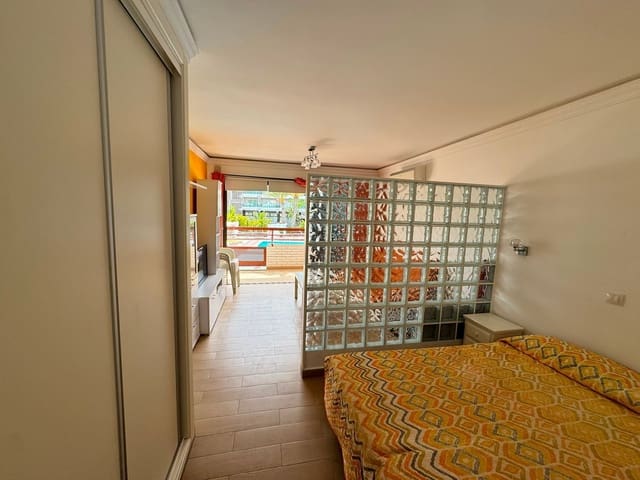 Leilighet til salgs i Playa del Inglés, San Bartolomé de Tirajana med svømmebasseng garasje - € 239 000 (Ref: 9990214)
