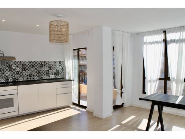 3 soveværelse Lejlighed til leje i Palma de Mallorca - € 1.950 (Ref: 10024995)