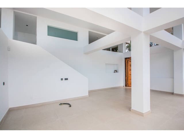 Appartement de 3 chambres à louer à Elviria, Marbella avec piscine garage - 5 000 € (Ref: 10031374)