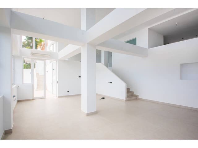 Appartement de 3 chambres à louer à Elviria, Marbella avec piscine garage - 5 000 € (Ref: 10031374)