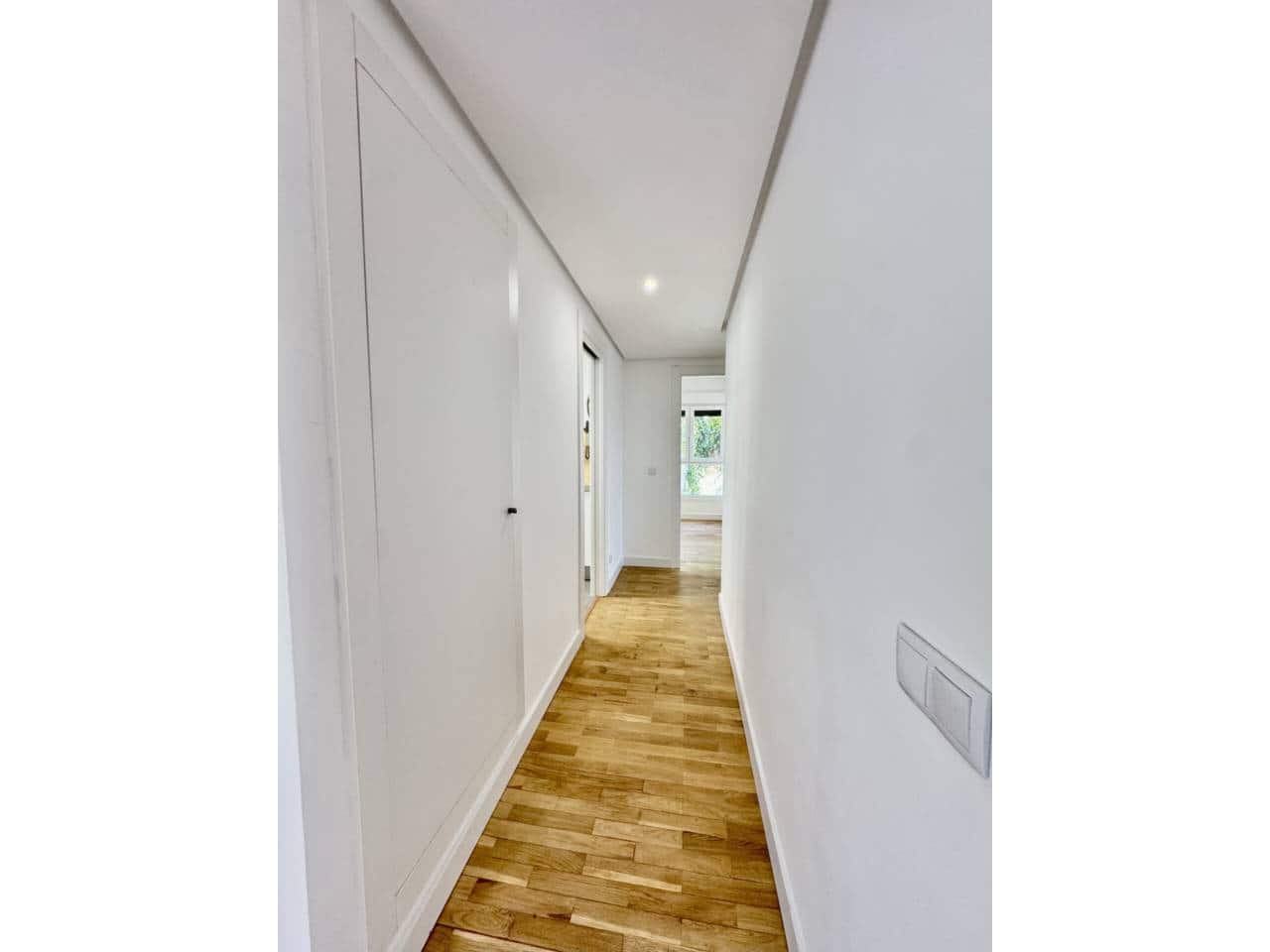 4 slaapkamer Flat te huur in Palma de Mallorca met zwembad garage - € 3.500 (Ref: 10042345)